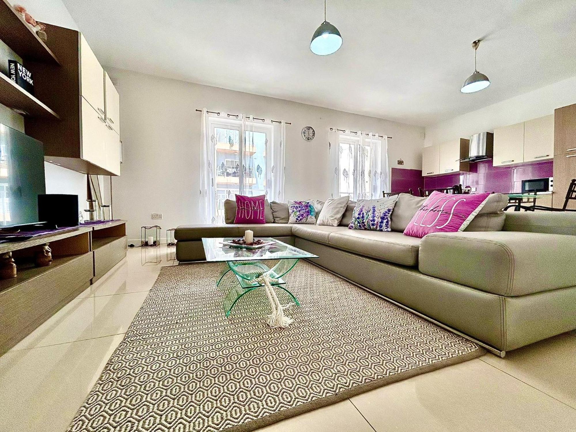Sunshine Flats Cosy 2 Bd In Saint Paul's Bay - Close To Bugibba Square Apartment St. Paul's Bay